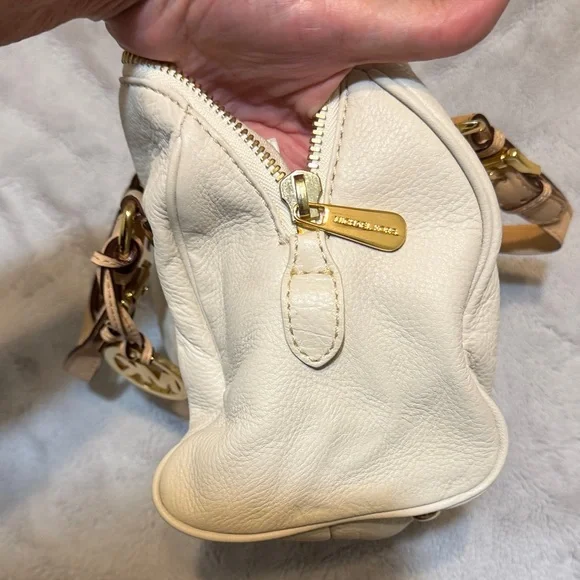 Michael Kors Cream Satchel with Gold Accents - Picture 5 of 9